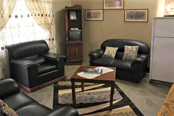Hotel Tshimologo Farm Guest House (Francistown)